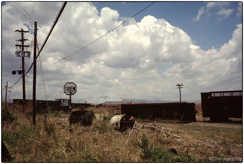 1997_puerto_rico_train_tracks_fp_1000